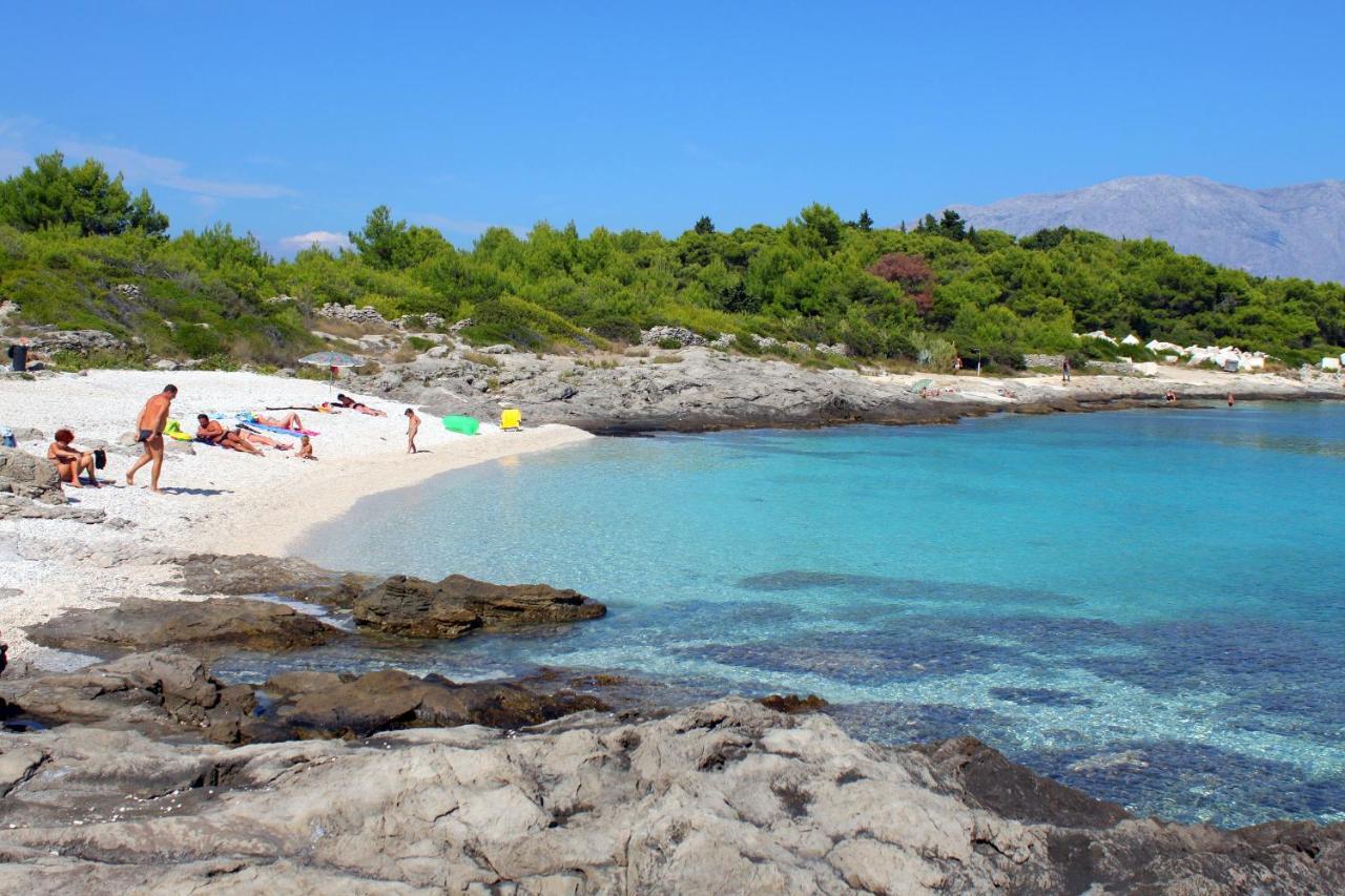 Apartments By The Sea Sumartin, Brac - 11658 外观 照片