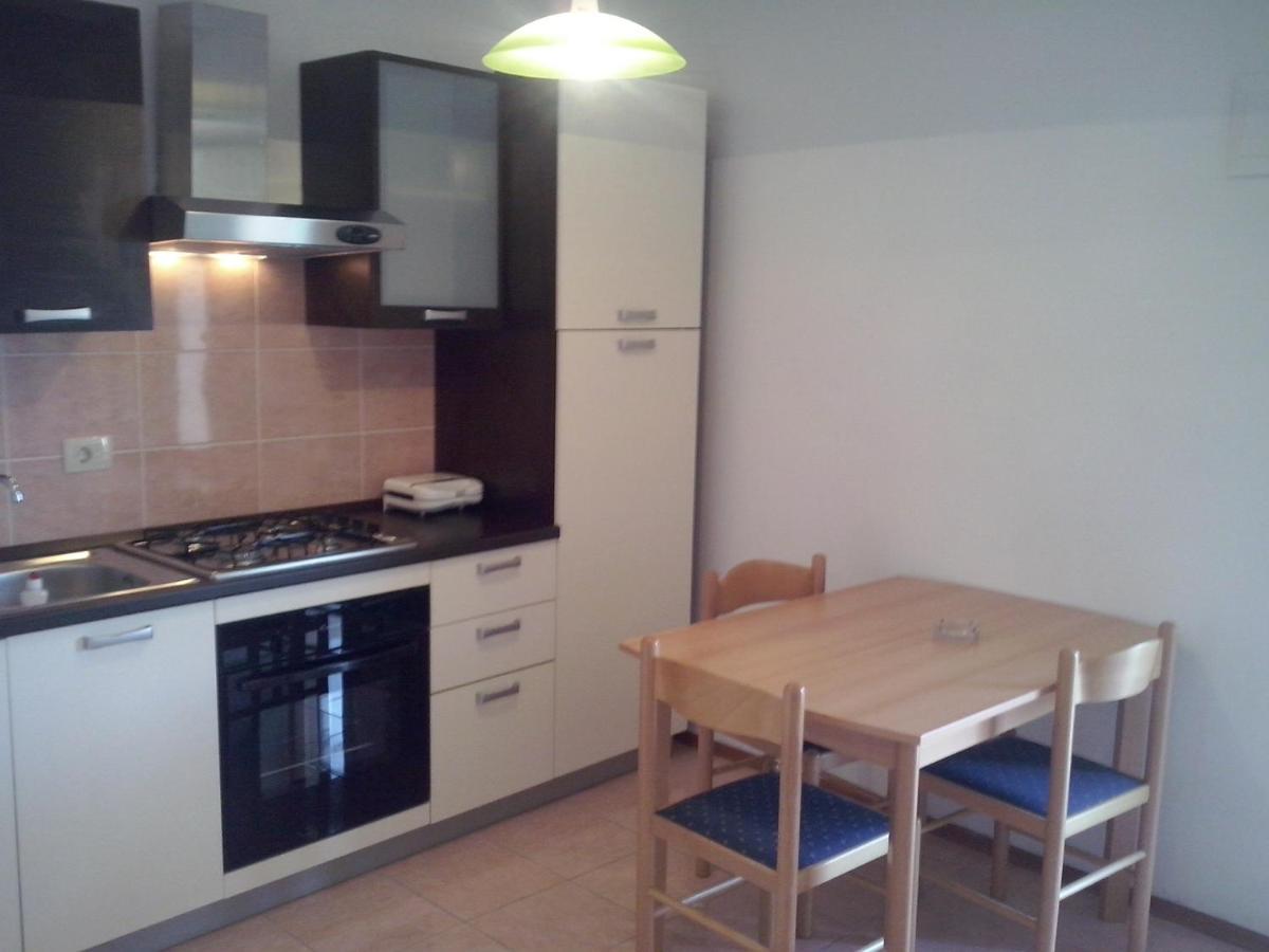 Apartments By The Sea Sumartin, Brac - 11658 外观 照片